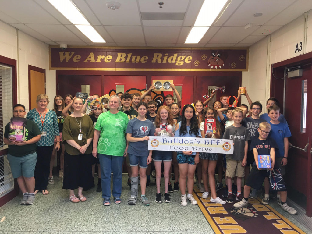 Humane Society Of Loudoun County Blue Ridge Middle School Students Hold